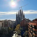 G74 Avenida Gaudi Nice 4 Bedrooms Apartment With Balcony- Sagrada Familia
