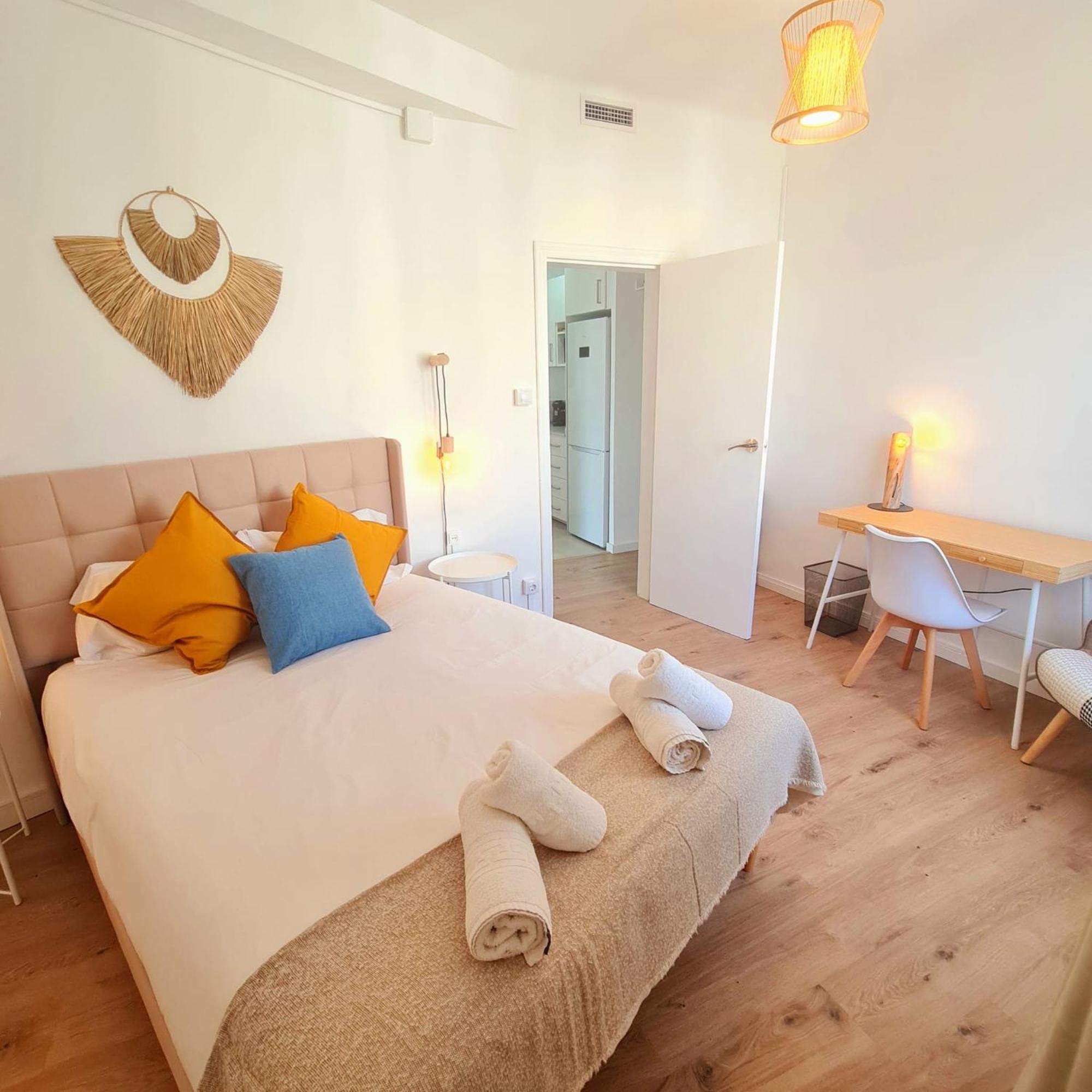 G74 Avenida Gaudi 4 Bedrooms With Balcony- Sagrada Familia Appartement *